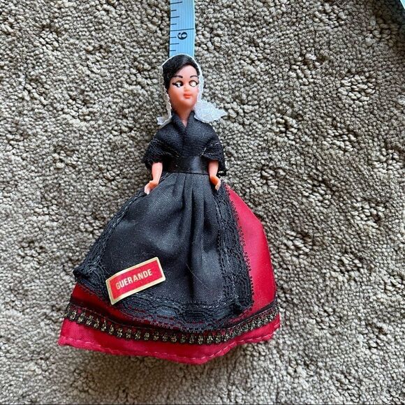 Vintage French Costume Doll from the Town of  Guérande/ Loire Atlantique - Picture 7 of 7